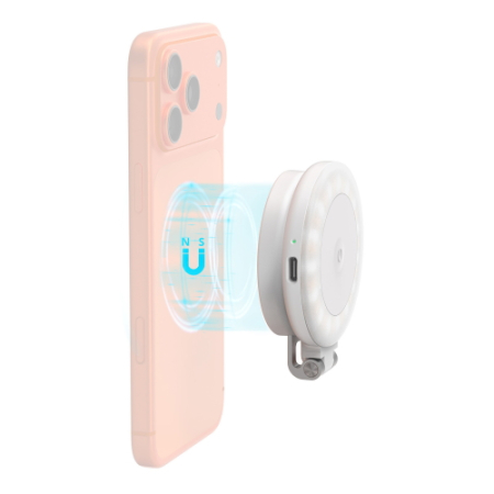SmallRig 6155 M2 (biała) - magnetyczna lampa LED do smartfona z podstawką - przykład użycia, MagSafe